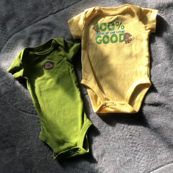 Carters nb boy monkey onesies - Picture 2 of 7